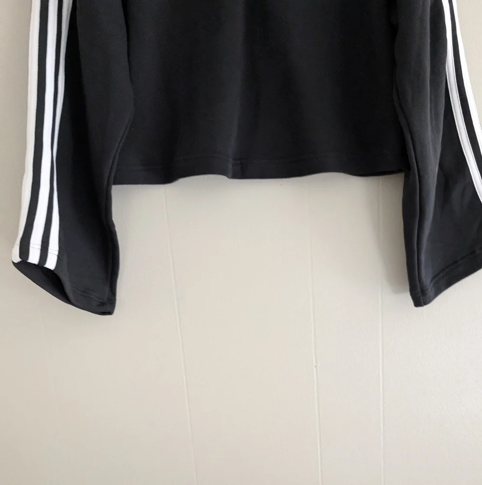 NWT Adidas Cropped Fleece - Picture 6 of 9